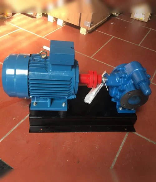 Cụm bơm bánh răng Perotac MRB ghép motor trên bệ, nhìn từ phía đầu bơm